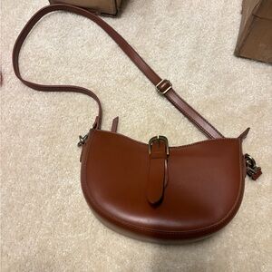 Elegant Brown Leather Shoulder Bag
